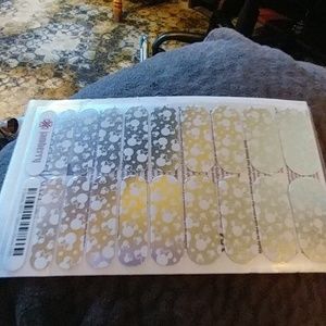 Disney Uptown Minnie *NEW* Jamberry Nail Wraps